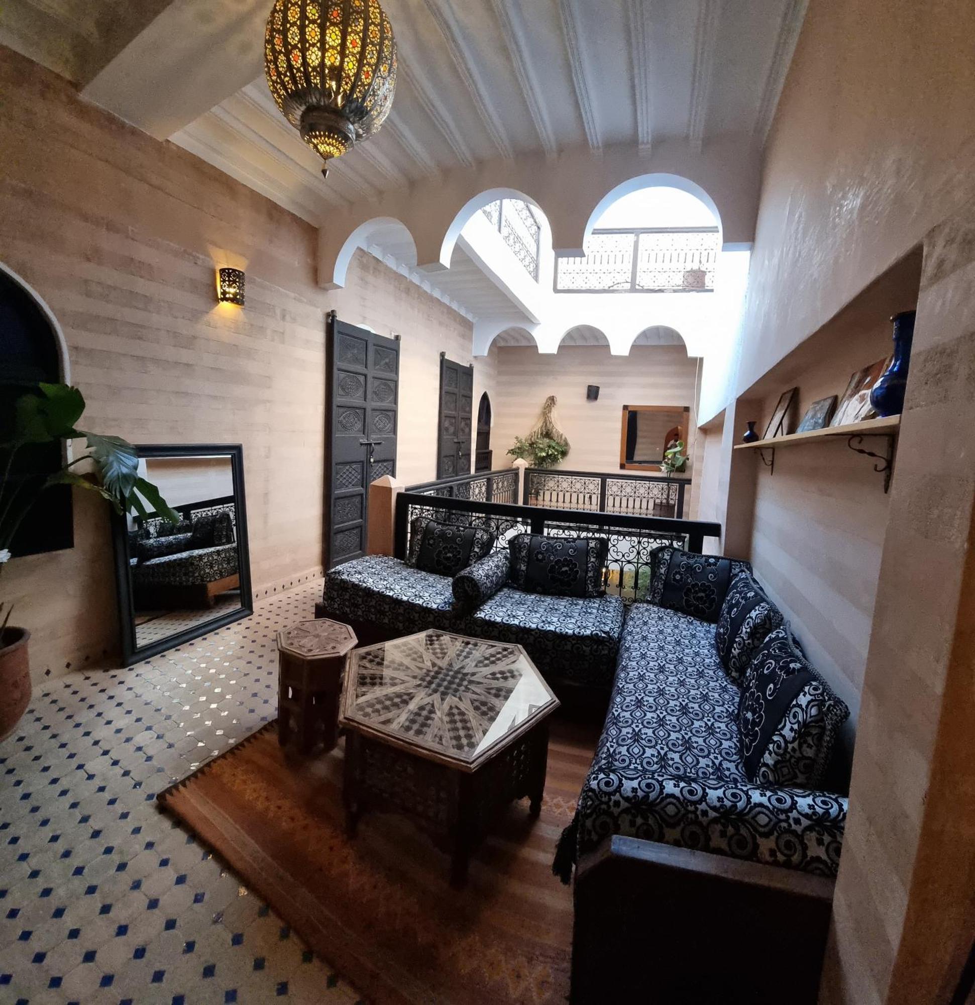 Riad Black Doors Marrakesh Exteriör bild